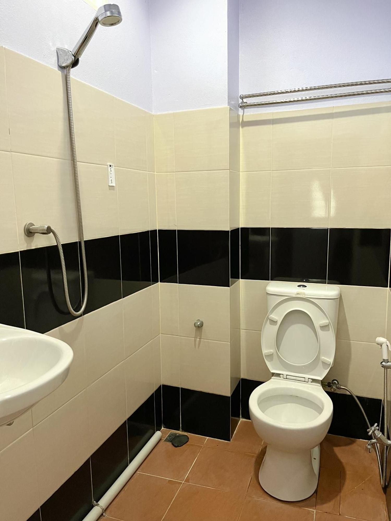 Rayyan'S Roomstay Pantai Kok Exterior foto